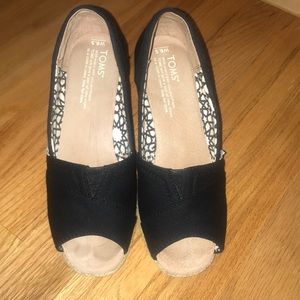 Toms wedges